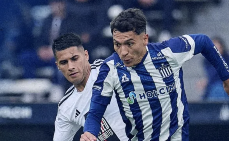 Con el público en llamas, Talleres perdió ante Riestra